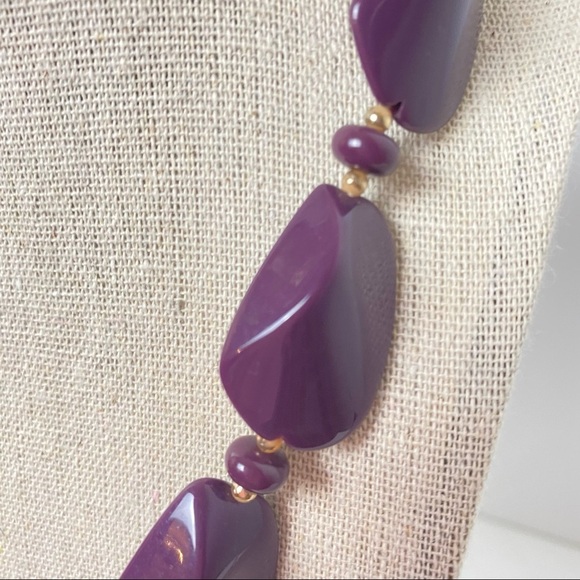 Vintage Purple Chunky Beaded Necklace. Gold Tone, Purple Space Beads with Clasp. - Picture 2 of 9